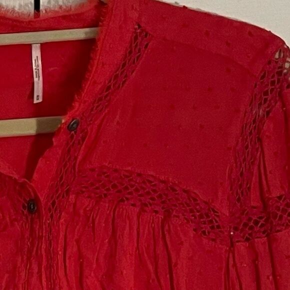 Free People Red Swiss Dot Embroidered Crotchet Trim Blouse Size Medium - Picture 6 of 7